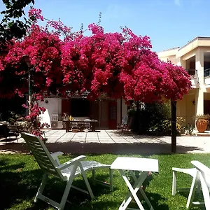 https://la-dependance-di-villa-rosa.sicilyhotelsitaly.net